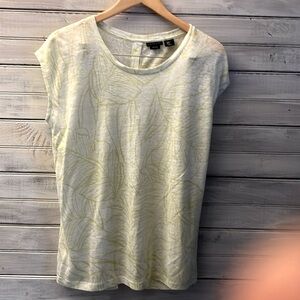 Womens Tahari top new no tags